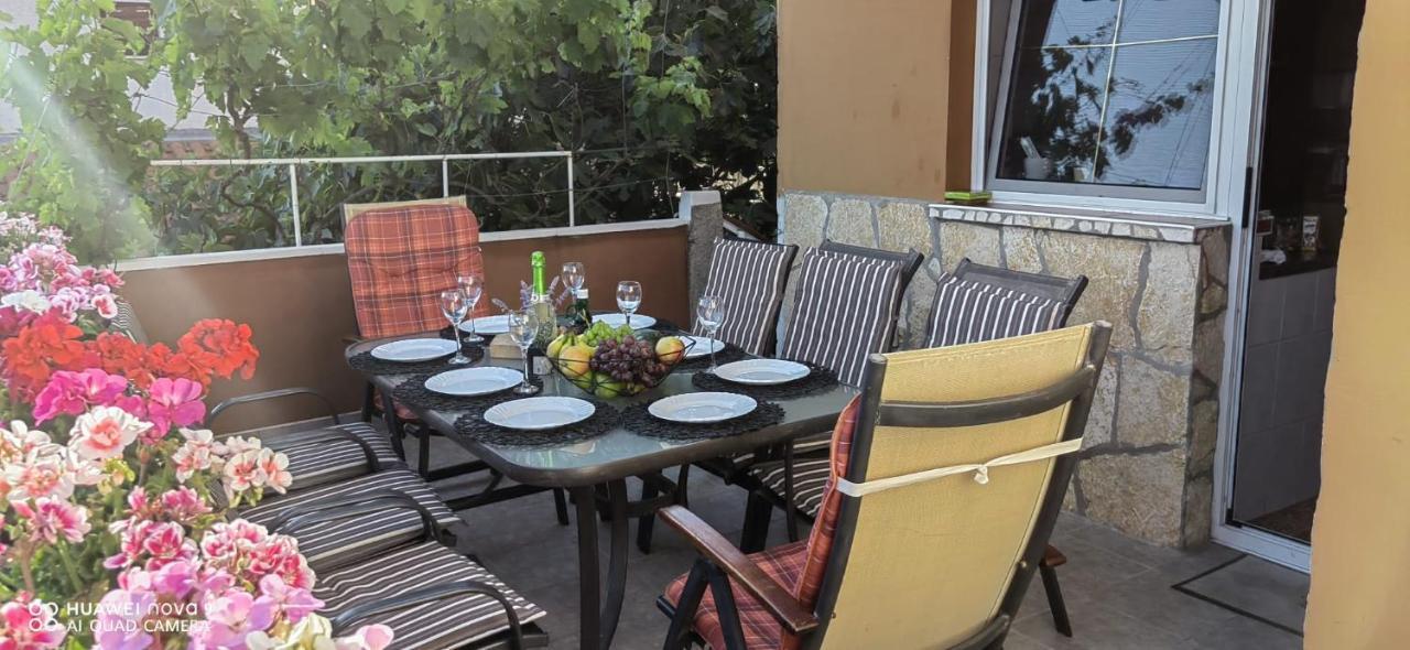 Kuca Za Odmor Vista Mare Villa Marinici  Buitenkant foto